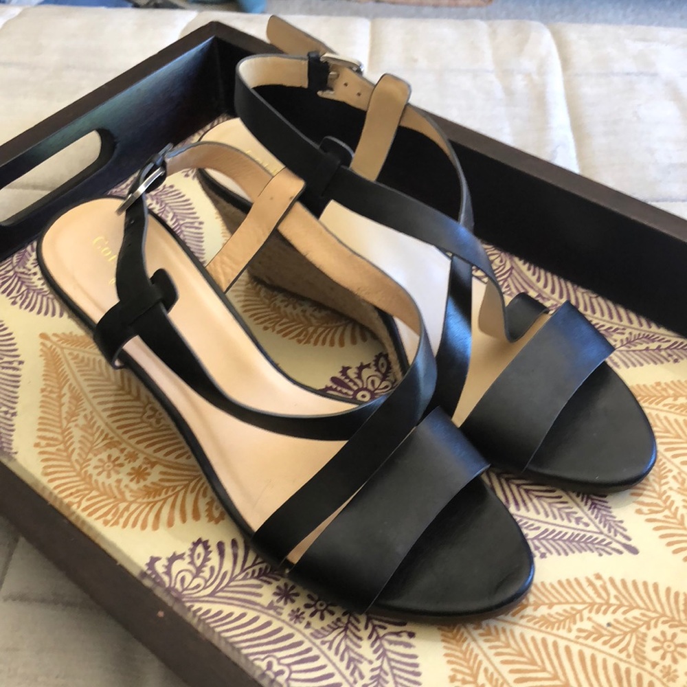 Cole Haan- Black wedges Sz 8 EUC